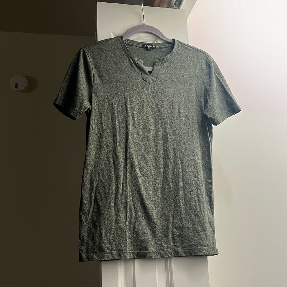 Mottled army green t-shirt